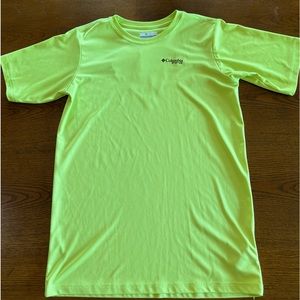 Columbia PFG dri-fit T-shirt. Size YXL